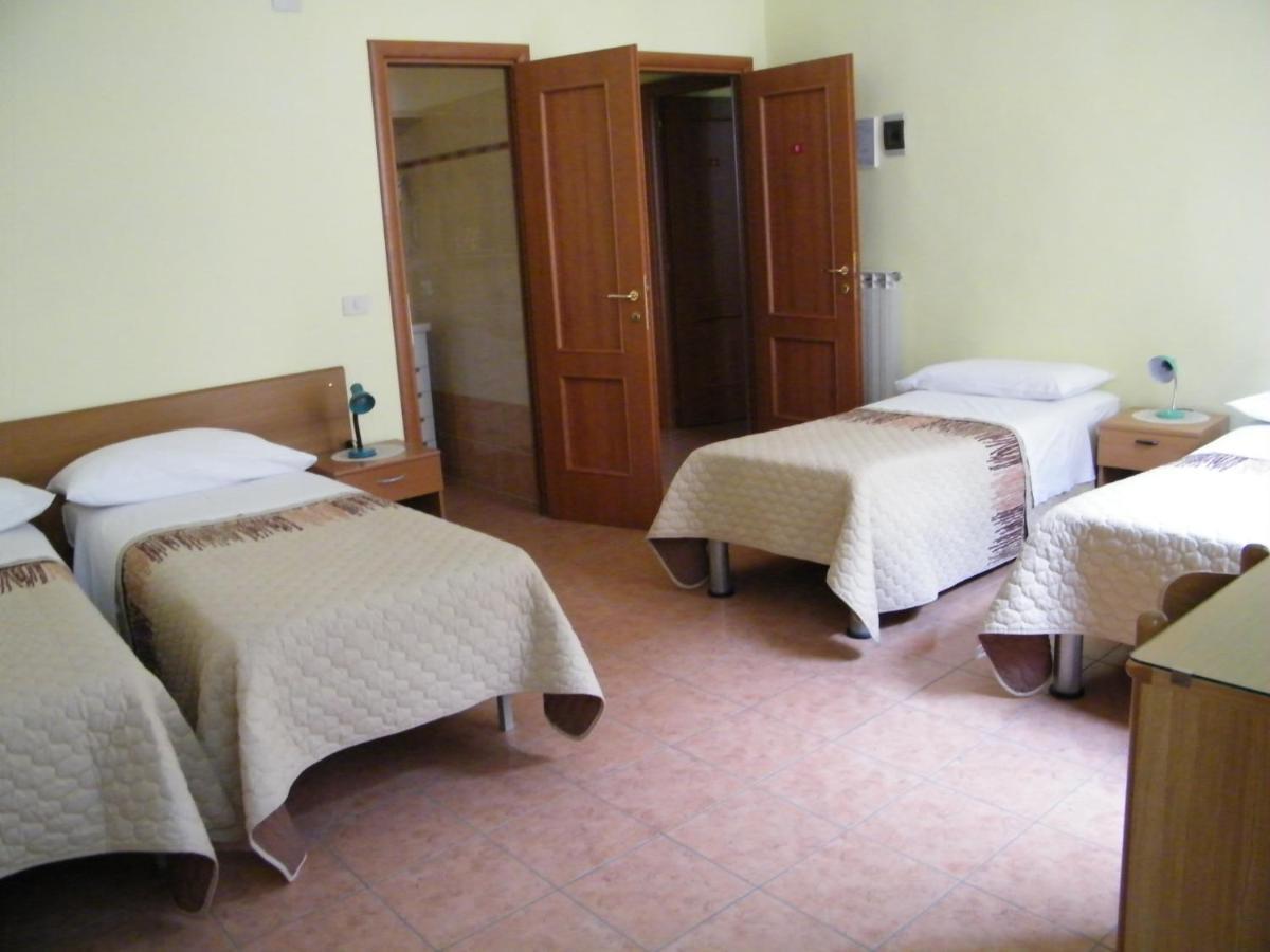 Torino Central-- Rooms And Apartments - Alba Turim Exterior foto