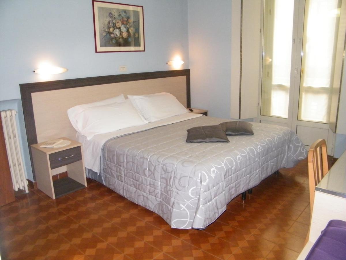 Torino Central-- Rooms And Apartments - Alba Turim Exterior foto