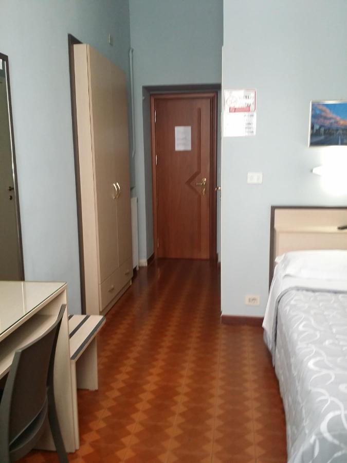 Torino Central-- Rooms And Apartments - Alba Turim Exterior foto